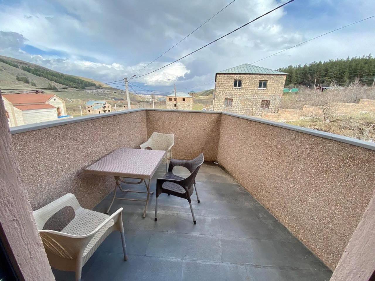 Tsaghkadzor Inn Hotel エクステリア 写真